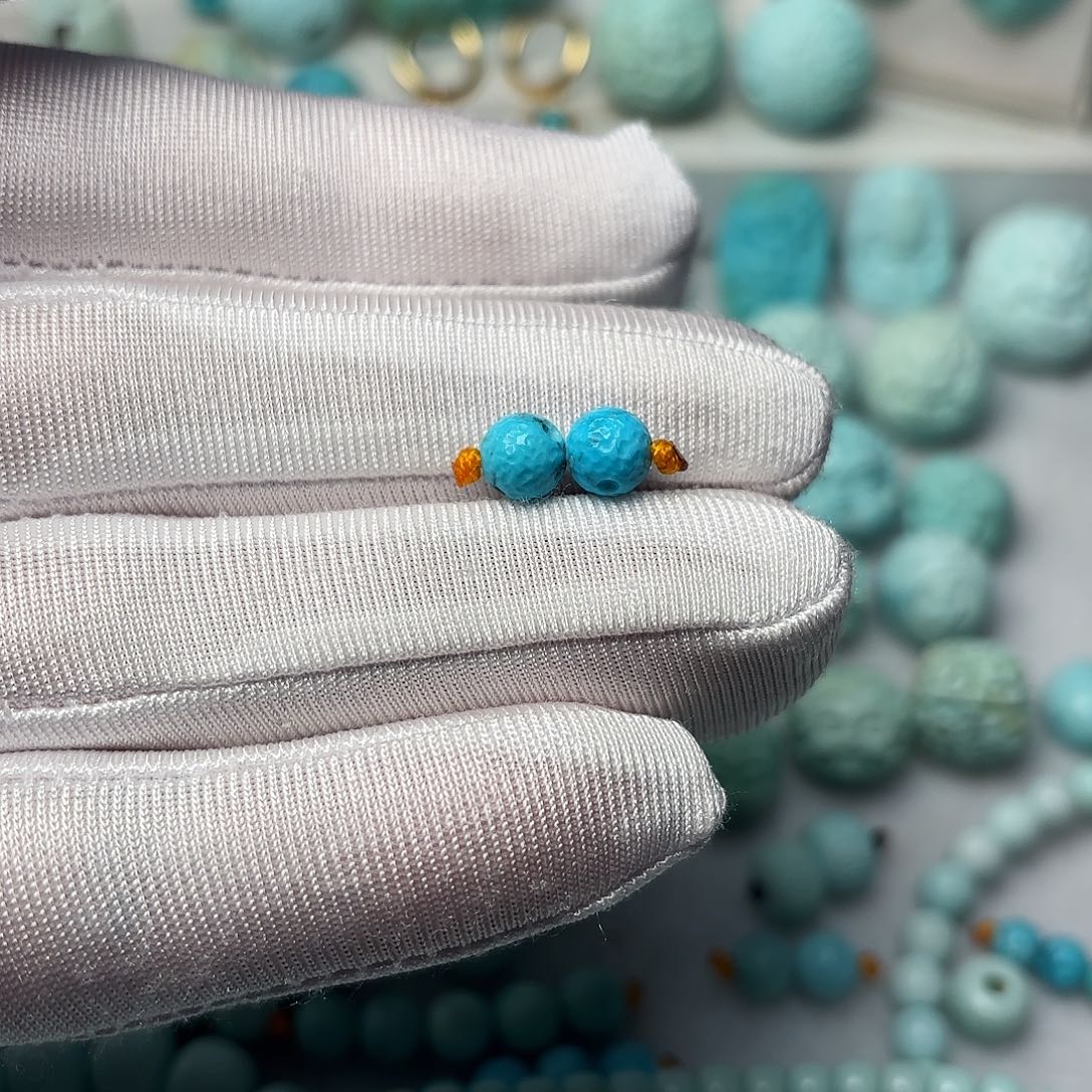 绿松石未镶嵌雕刻件