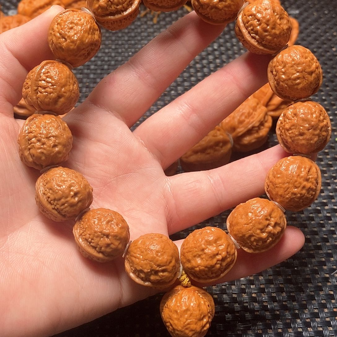 文玩核桃手串麒麟镜