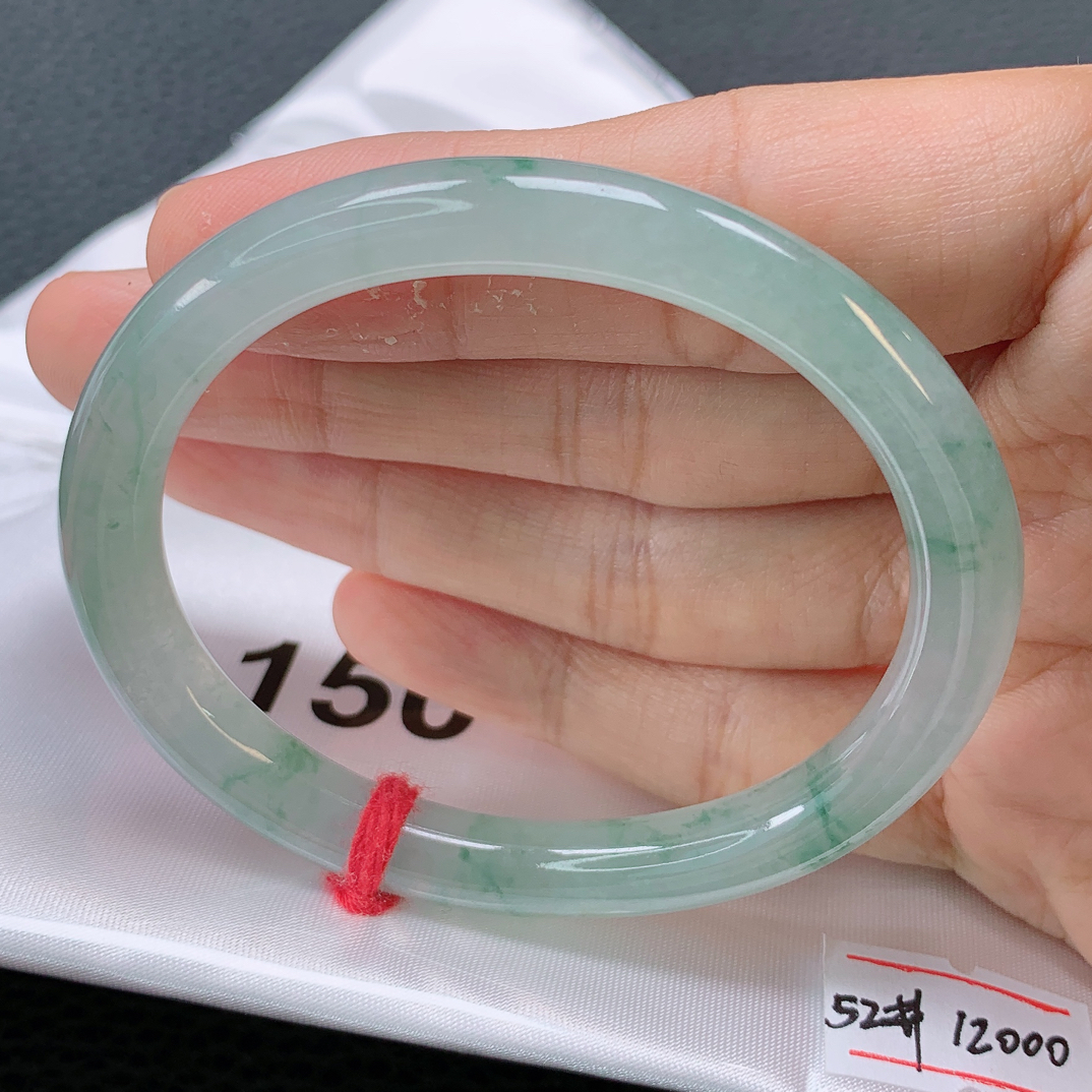 52贵妃圆条天然缅甸A货冰糯飘花翡翠手镯