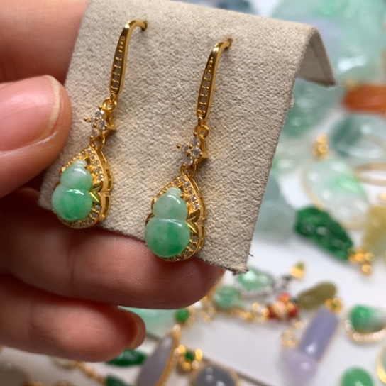 翡翠颈饰银S925镶嵌翡翠