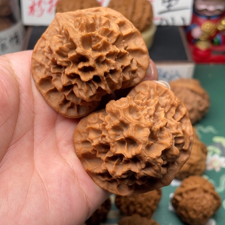 【闪购商品】文玩核桃吊坠50帝王