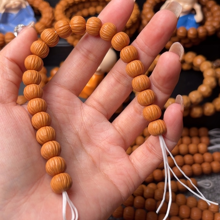 闪***狗吊坠猴头核桃11111114411