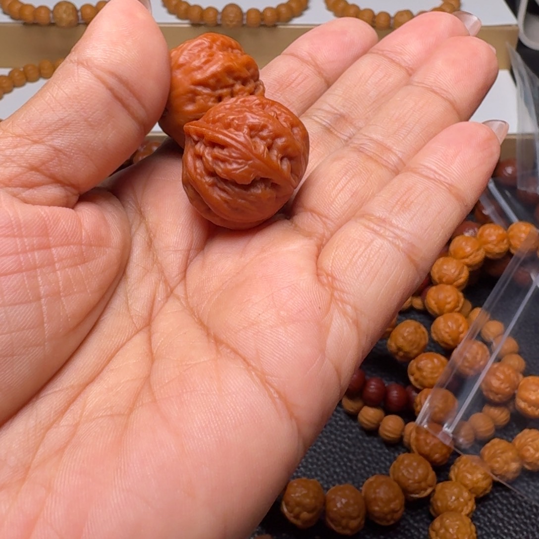 桃核吊坠猴头小子