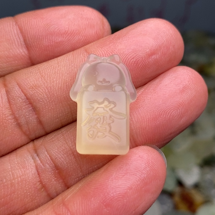 蛇纹石玉颈饰合金49