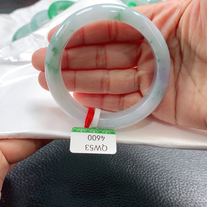 翡翠手镯未镶嵌5353535353