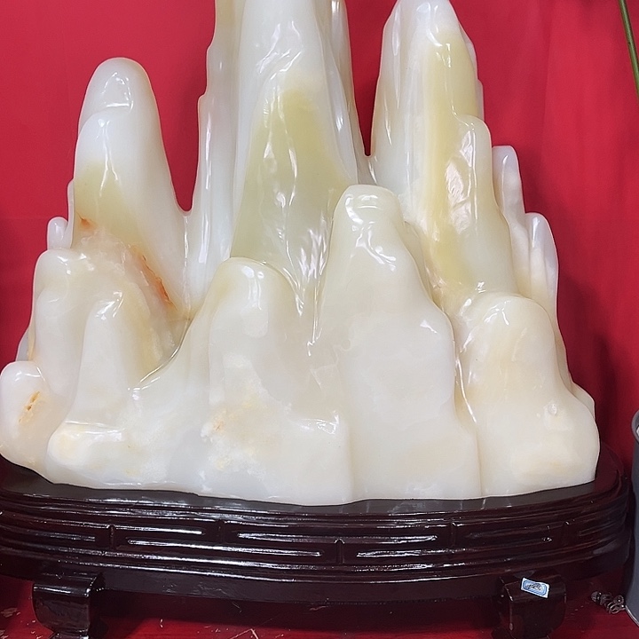 杨***》玉家居摆件家居摆件