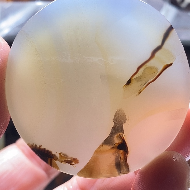 查罗石未镶嵌颈饰