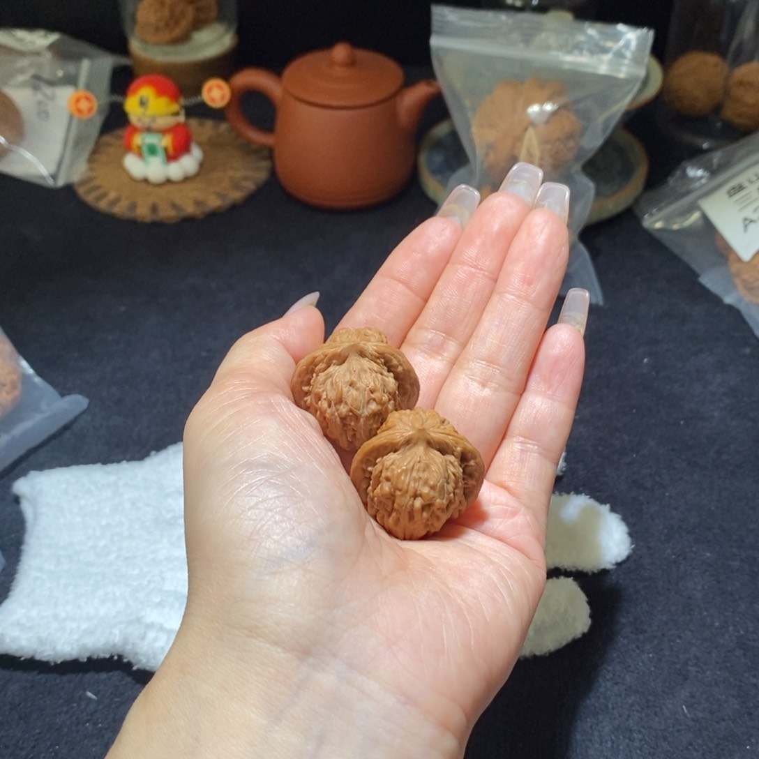 文玩核桃吊坠汉高楼30+