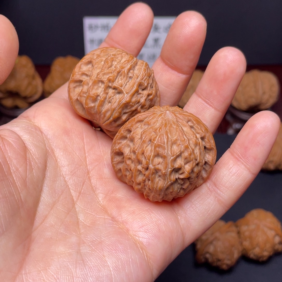 文玩核桃吊坠M**飛39山地磨盘