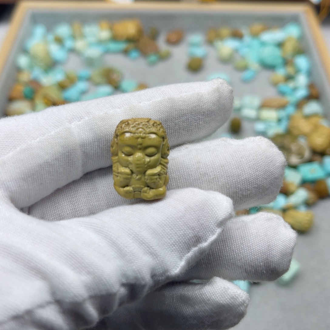 绿松石挂件未镶嵌