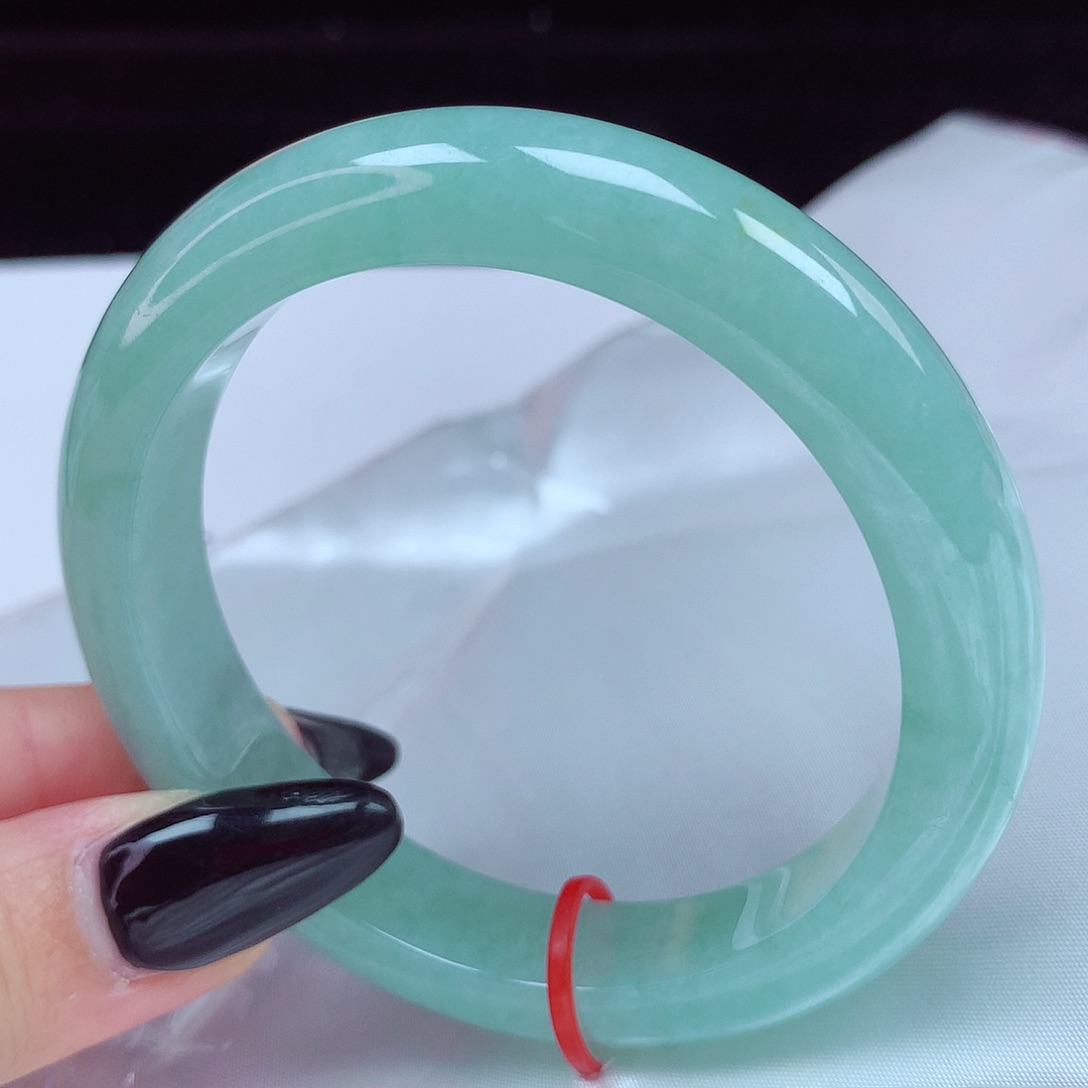 翡翠手镯未镶嵌55-56圈