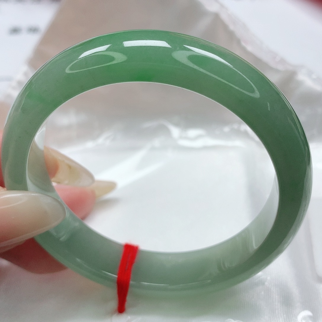 翡翠手镯未镶嵌缅甸天然A货翡翠