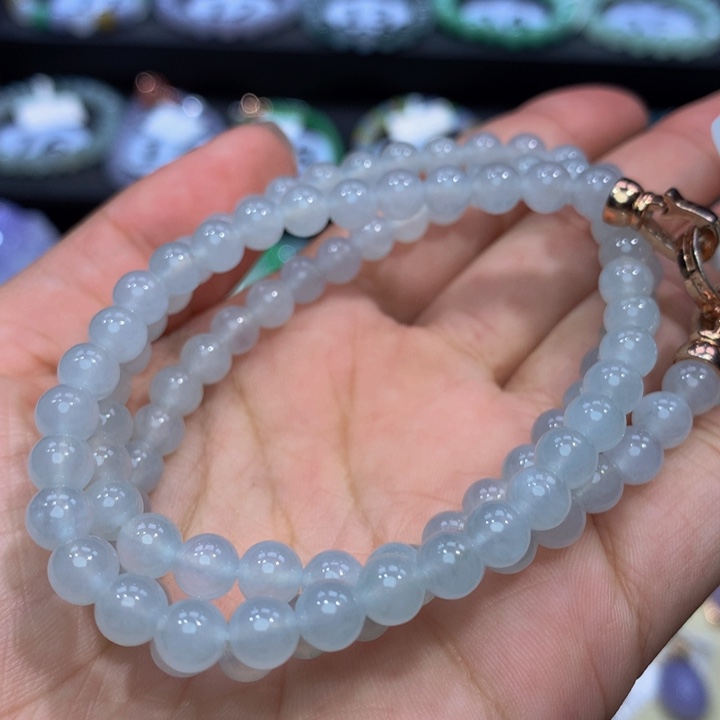 翡翠手链未镶嵌翡翠