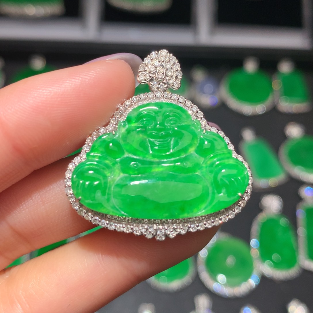 翡翠颈饰18K金镶嵌翡翠