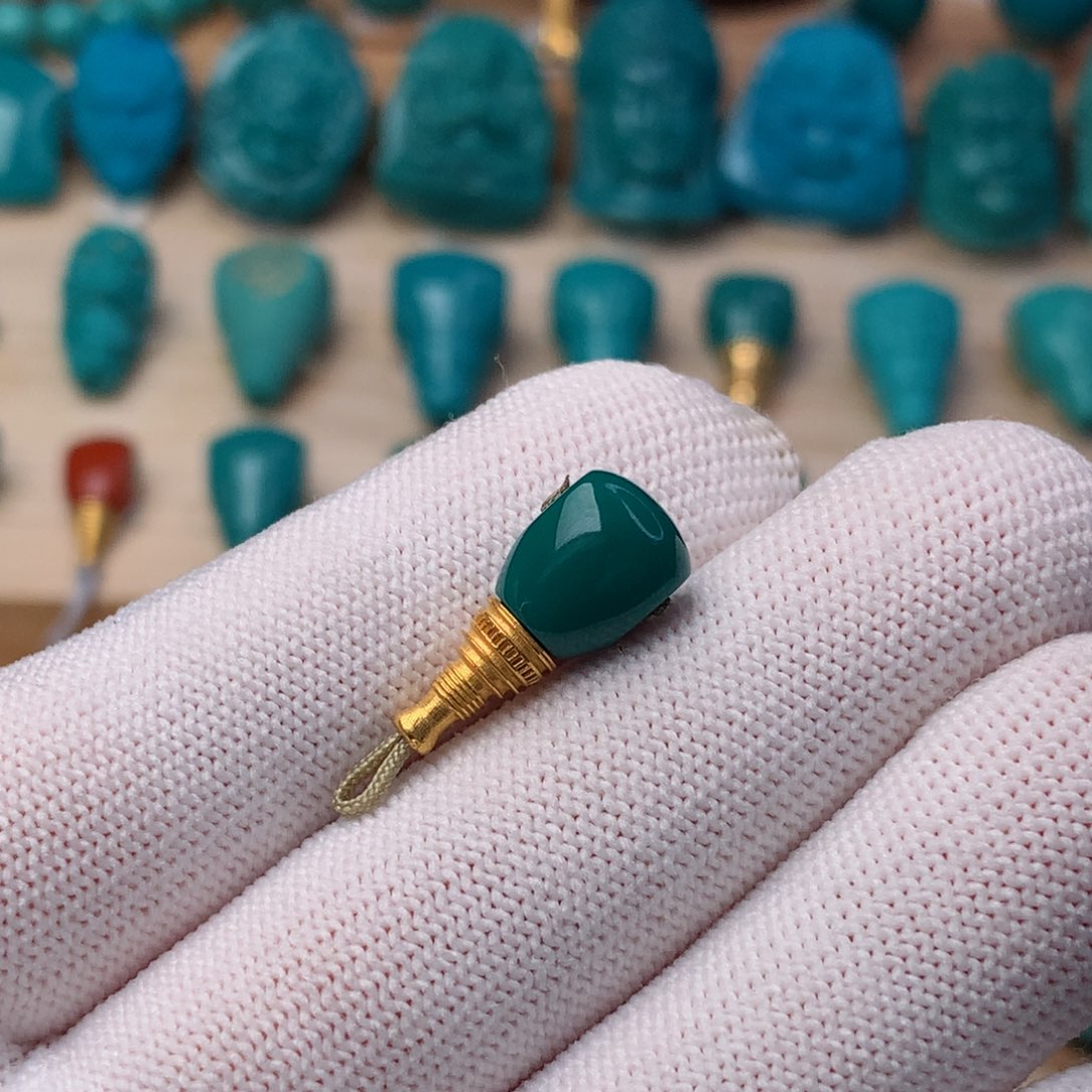 绿松石珠宝奇石18K金镶嵌