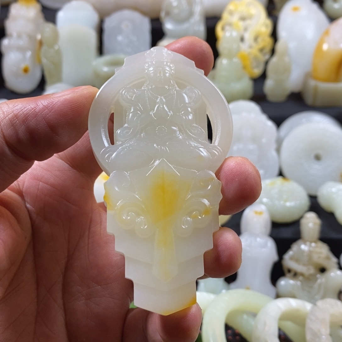 和田玉颈饰未镶嵌