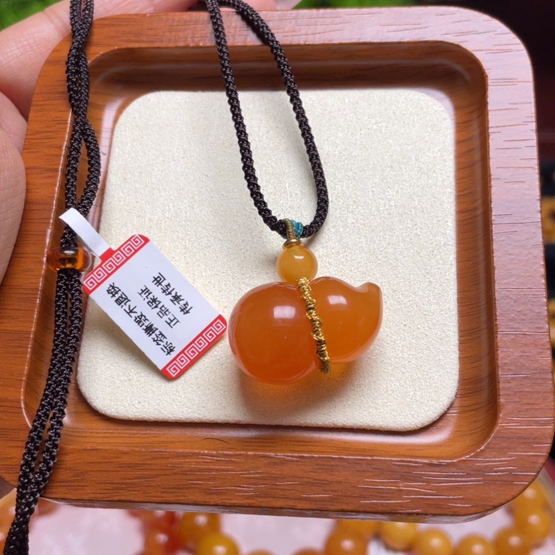 未镶嵌颈饰蜜蜡项链