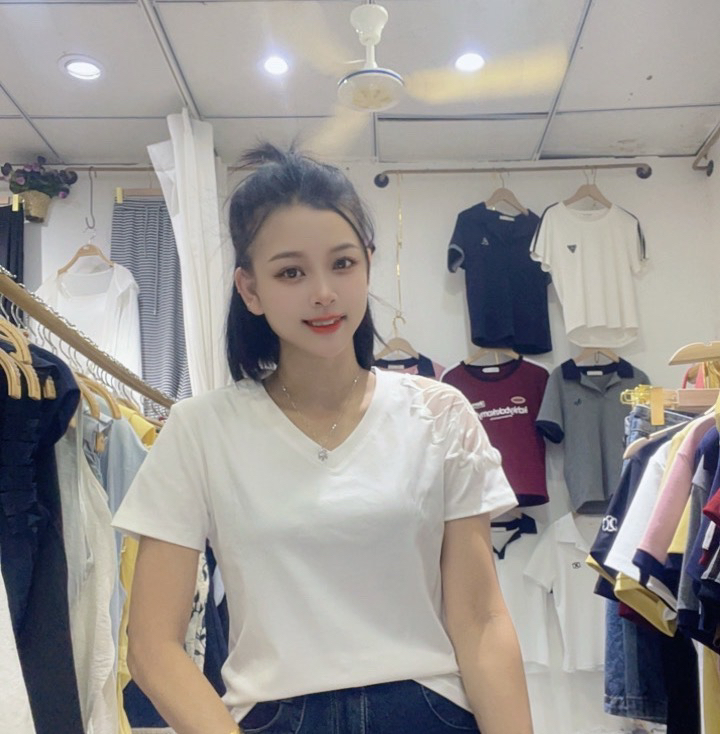 [菲菲家]新款夏季V领特色袖子绣花百搭上衣115