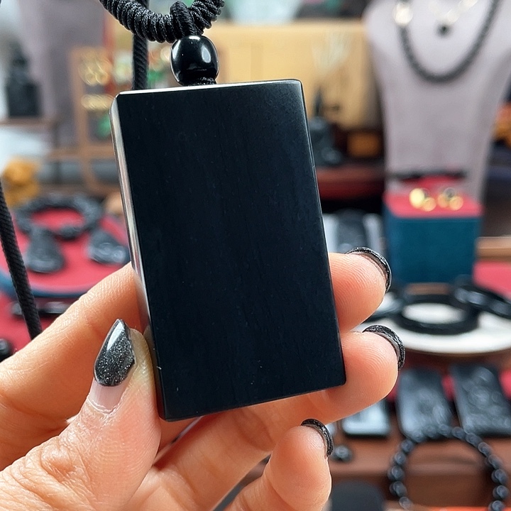 和田玉挂件未镶嵌双色料