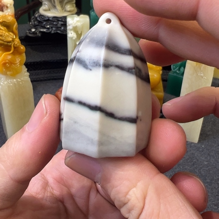 老挝石紫云瓦钮印章