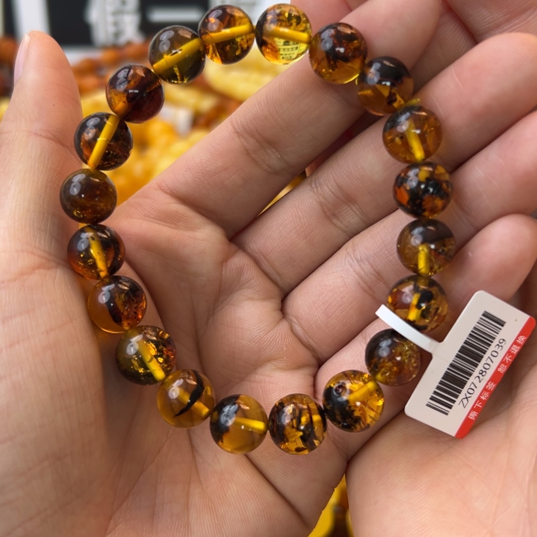 未镶嵌琥珀珠宝奇石