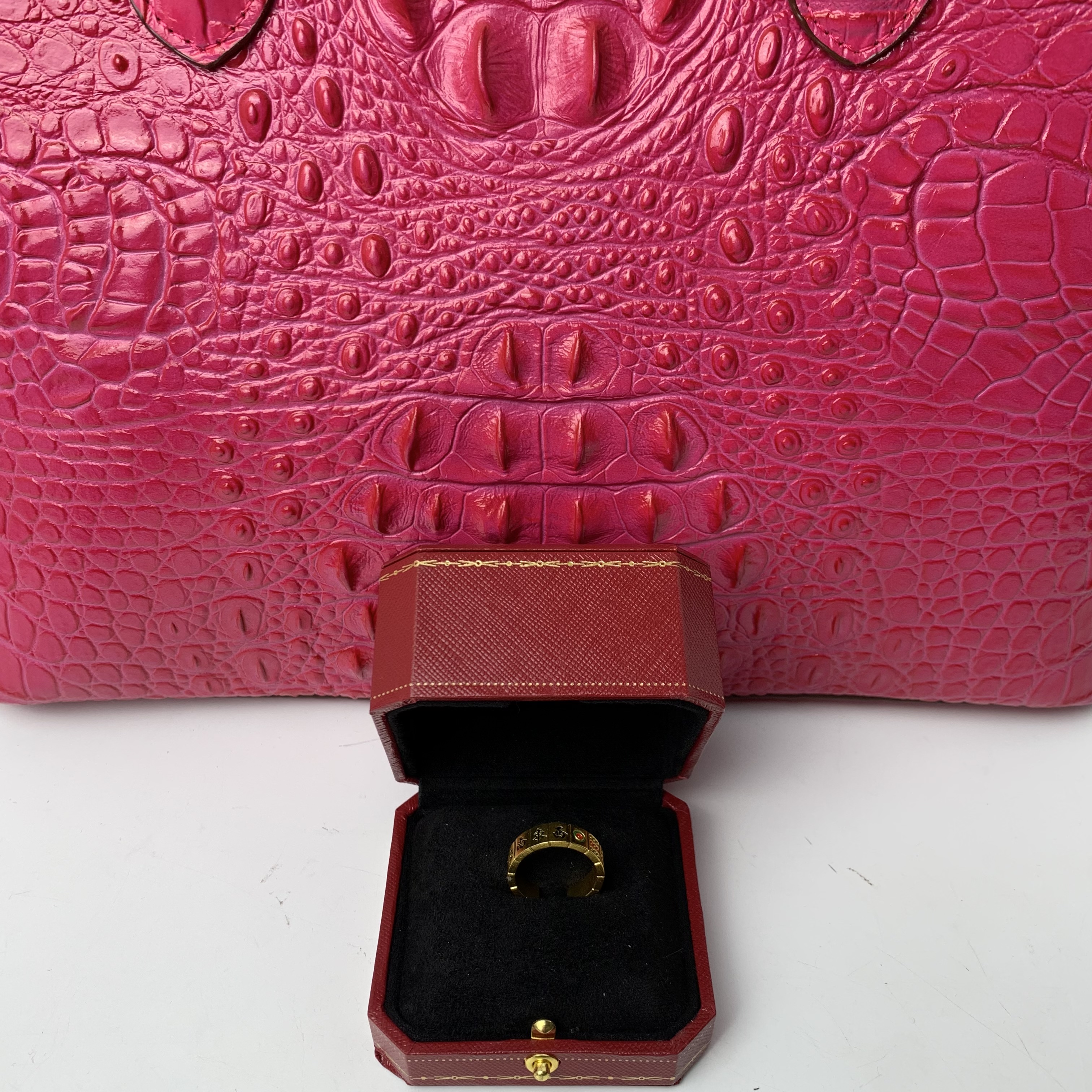 4260戒指--时尚优雅设计戒指赠礼盒