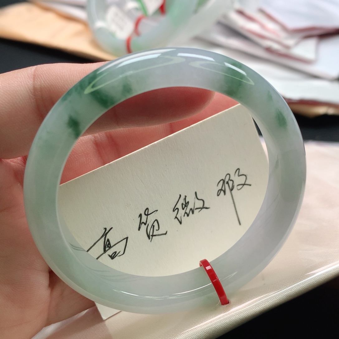 翡翠手镯未镶嵌缅甸50.51