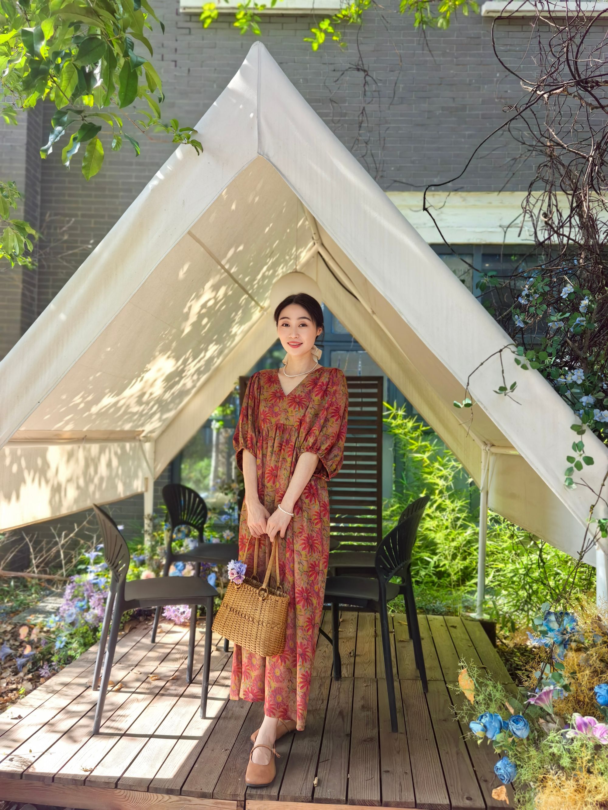 25姆米雏菊纹满分桑蚕丝红云纱全孔罗桑波段V领连衣裙252280-2