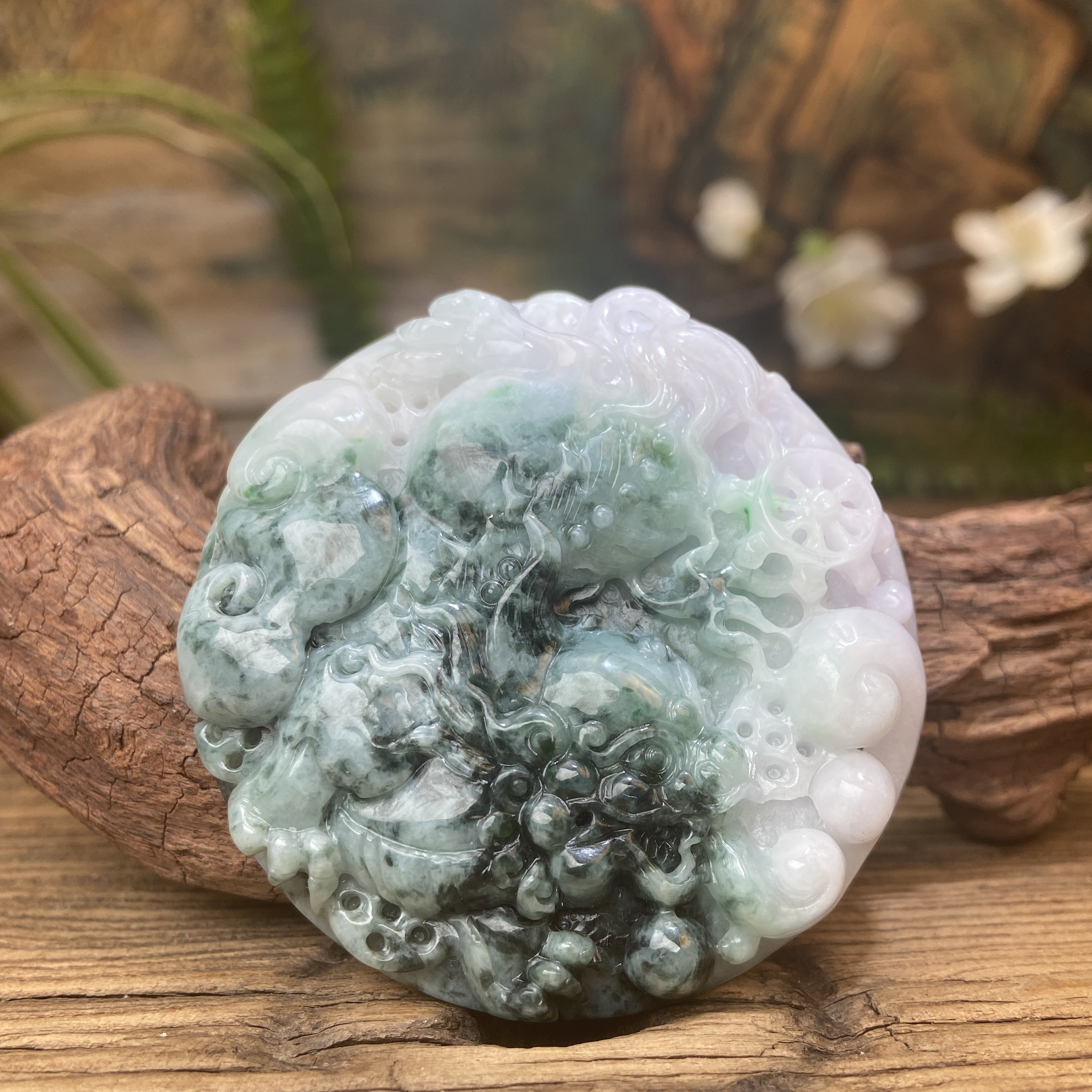 天然A货翡翠墨绿飘花麒麟