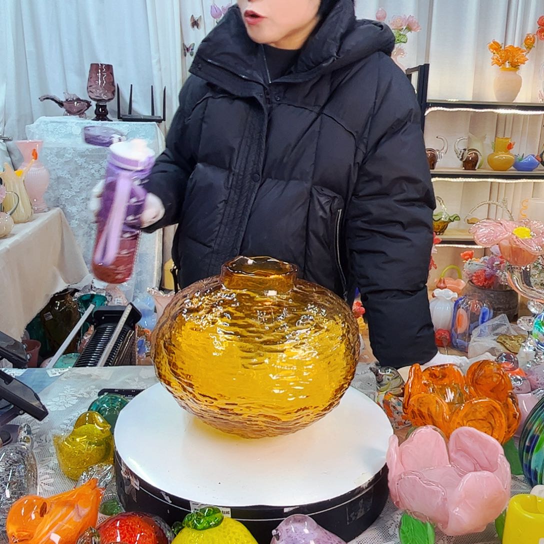 芳***菲花瓶家悦琉璃工艺品