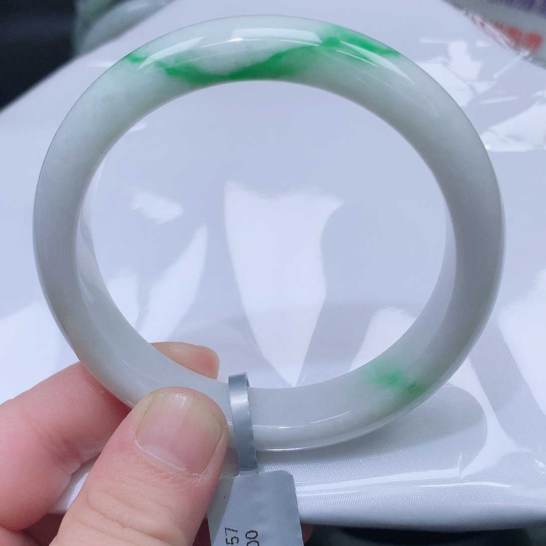 翡翠未镶嵌手镯06