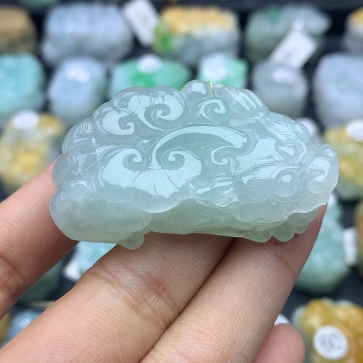 翡翠颈饰未镶嵌天然缅甸翡翠