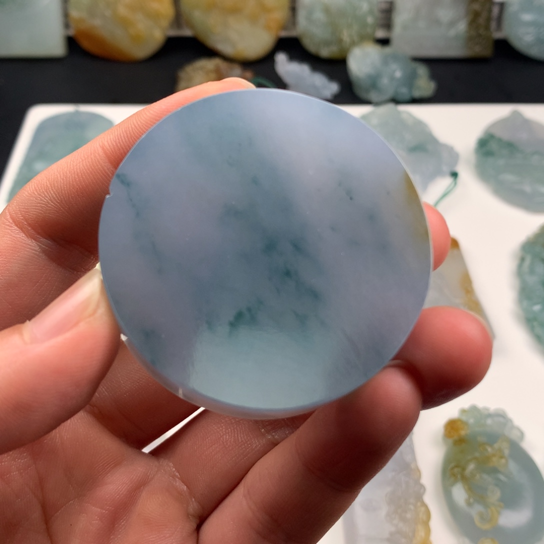 定制翡翠未镶嵌翡翠手镯心