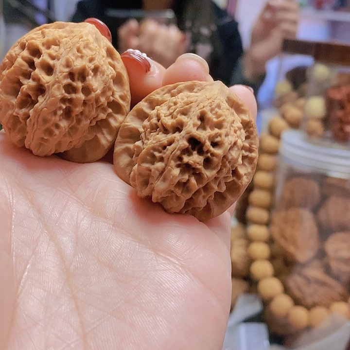 【闪购商品】文玩核桃把件37蚂蚁沟