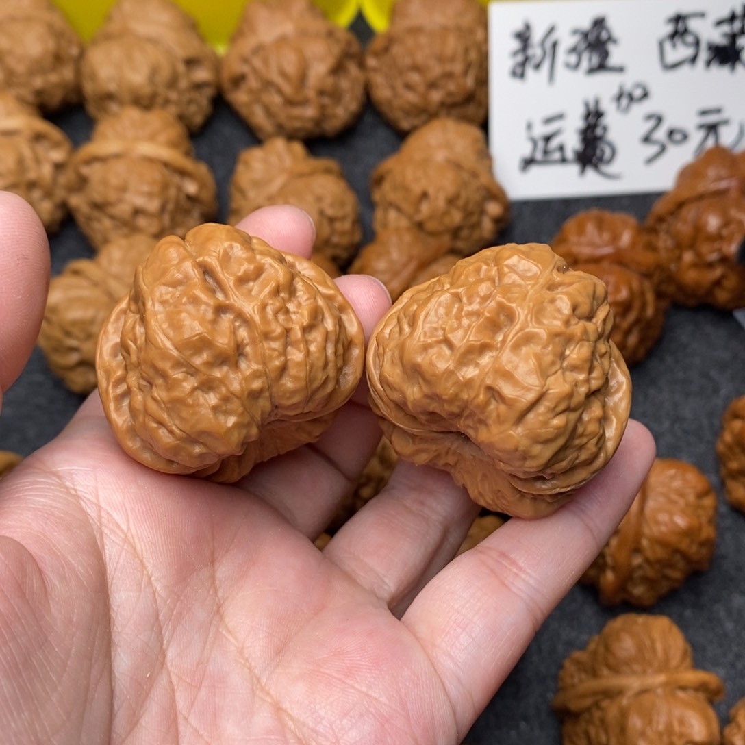 文玩核桃把件华***难蛤蟆38