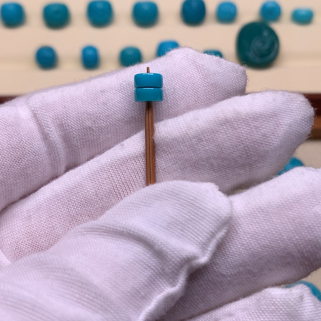 绿松石未镶嵌天然原矿绿松石直切5.5