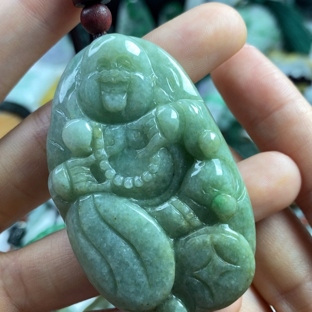 翡翠颈饰未镶嵌吊坠