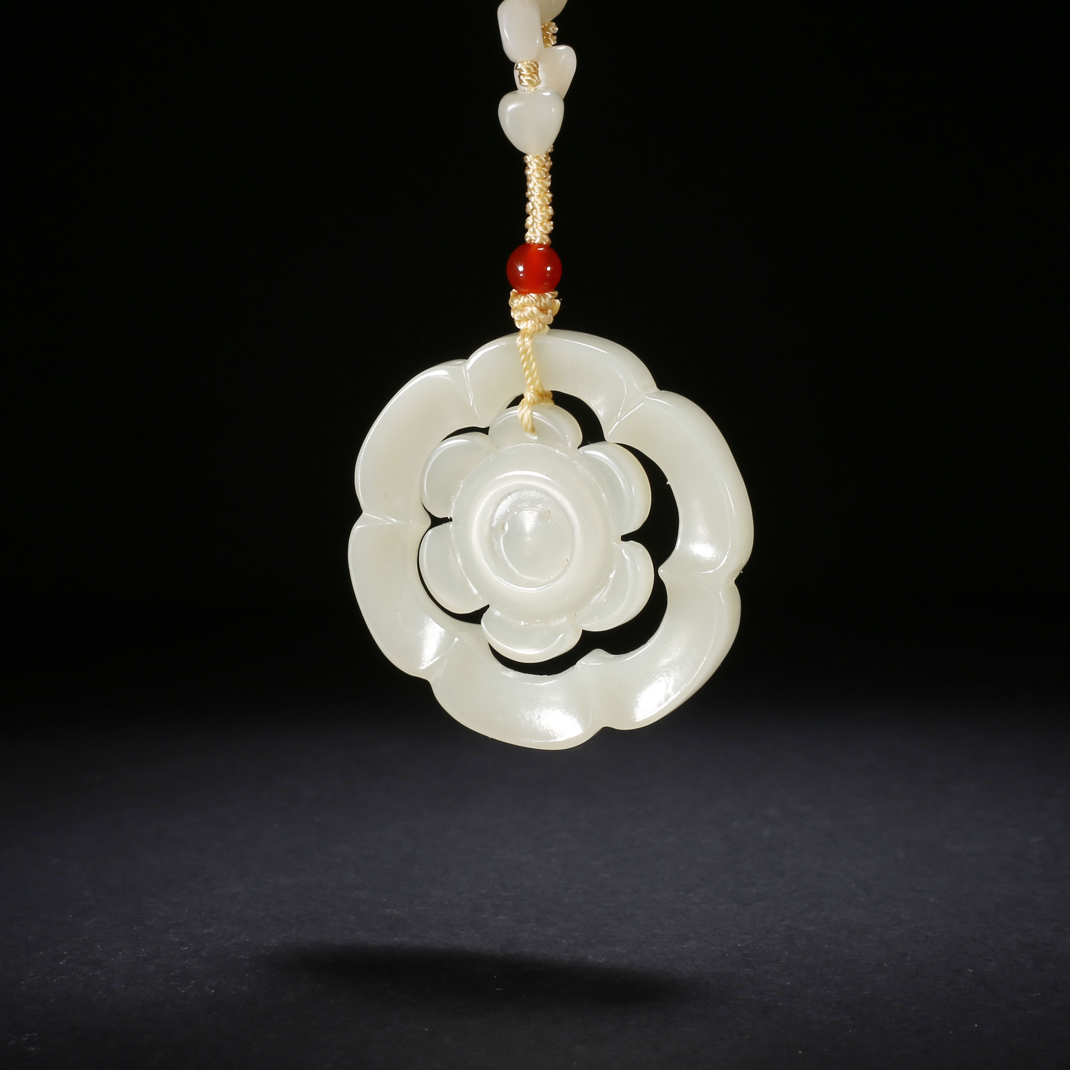 清代*和田玉海棠花卉纹环/54ALJ31448/和田玉【北京文博】