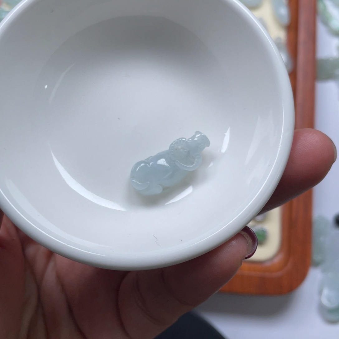 翡翠颈饰未镶嵌67898876