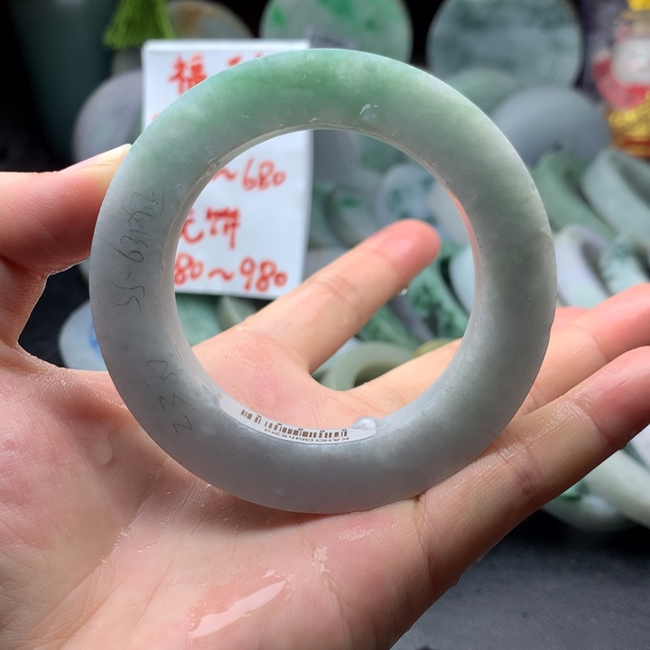 未镶嵌手镯定制翡翠