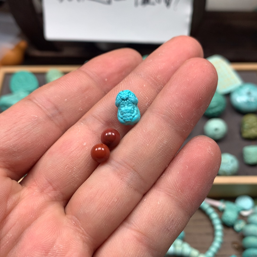 南红玛瑙雕刻未镶嵌