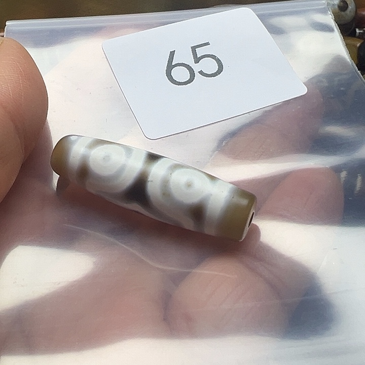 玥***弛玛瑙/玉髓未镶嵌手链