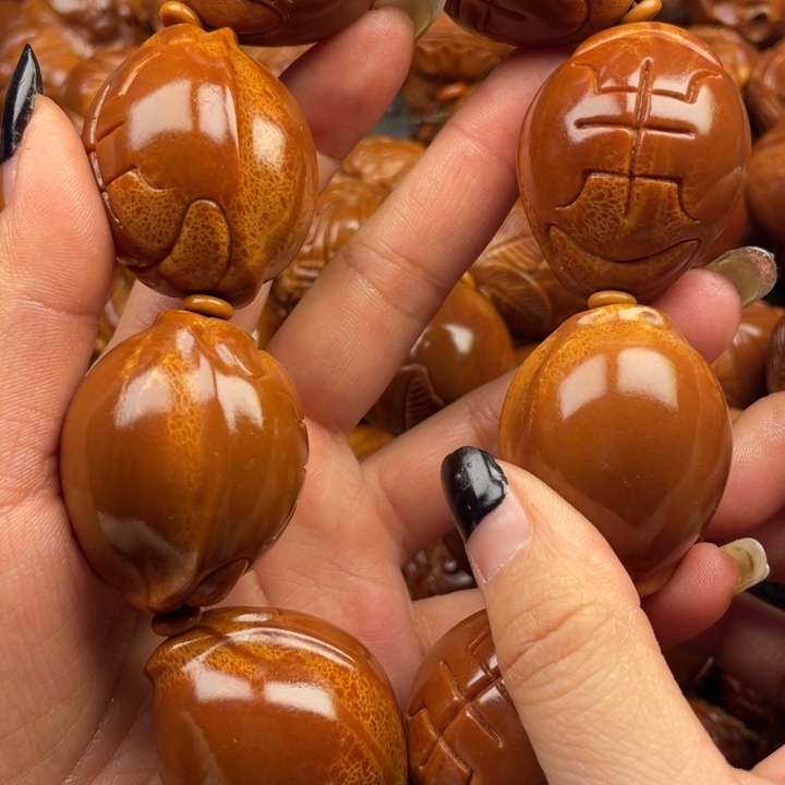 橄榄核吊坠陈*宏橄榄核