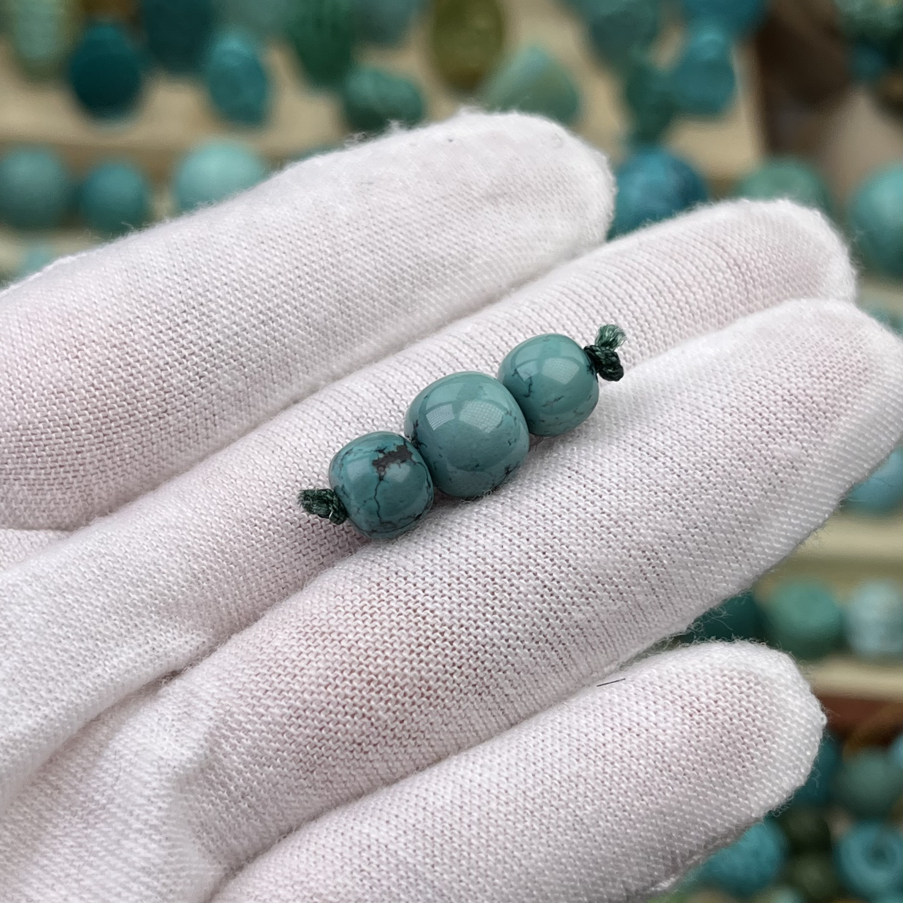 天然原矿绿松石配饰7.5-9-7.5mm