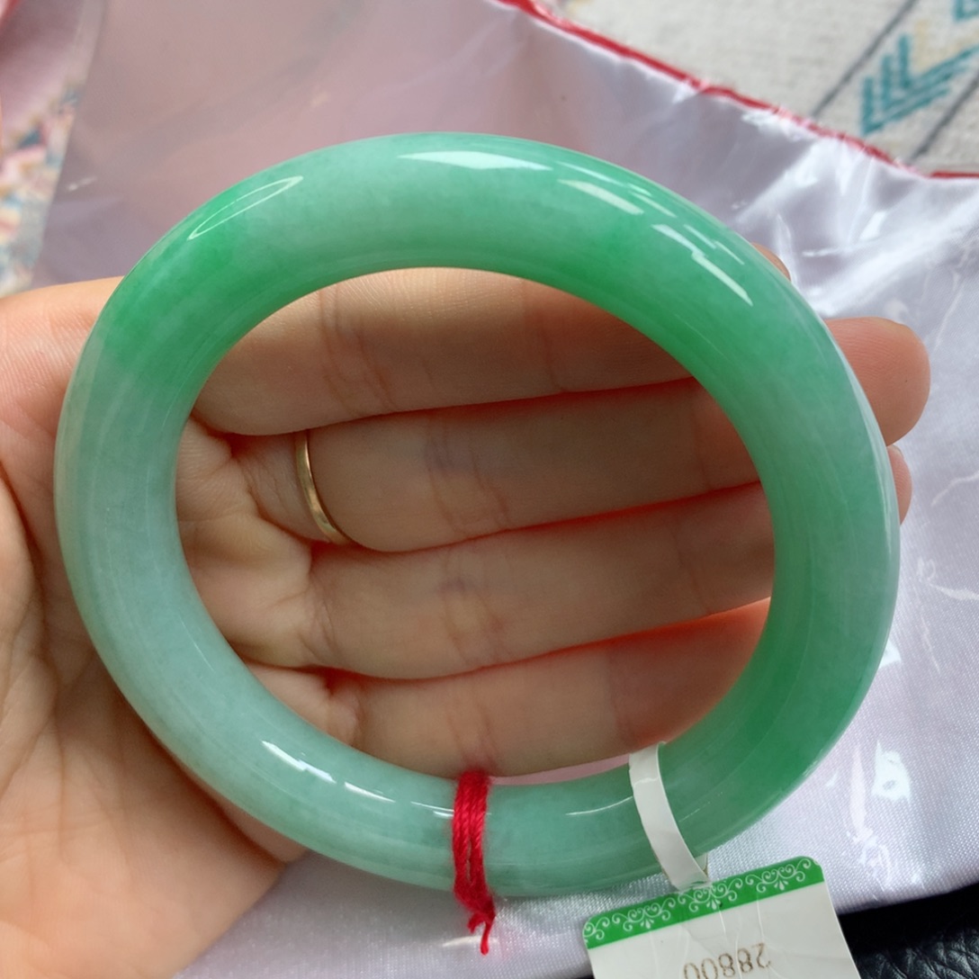 翡翠手镯未镶嵌缅甸天然翡翠A货56.7圆