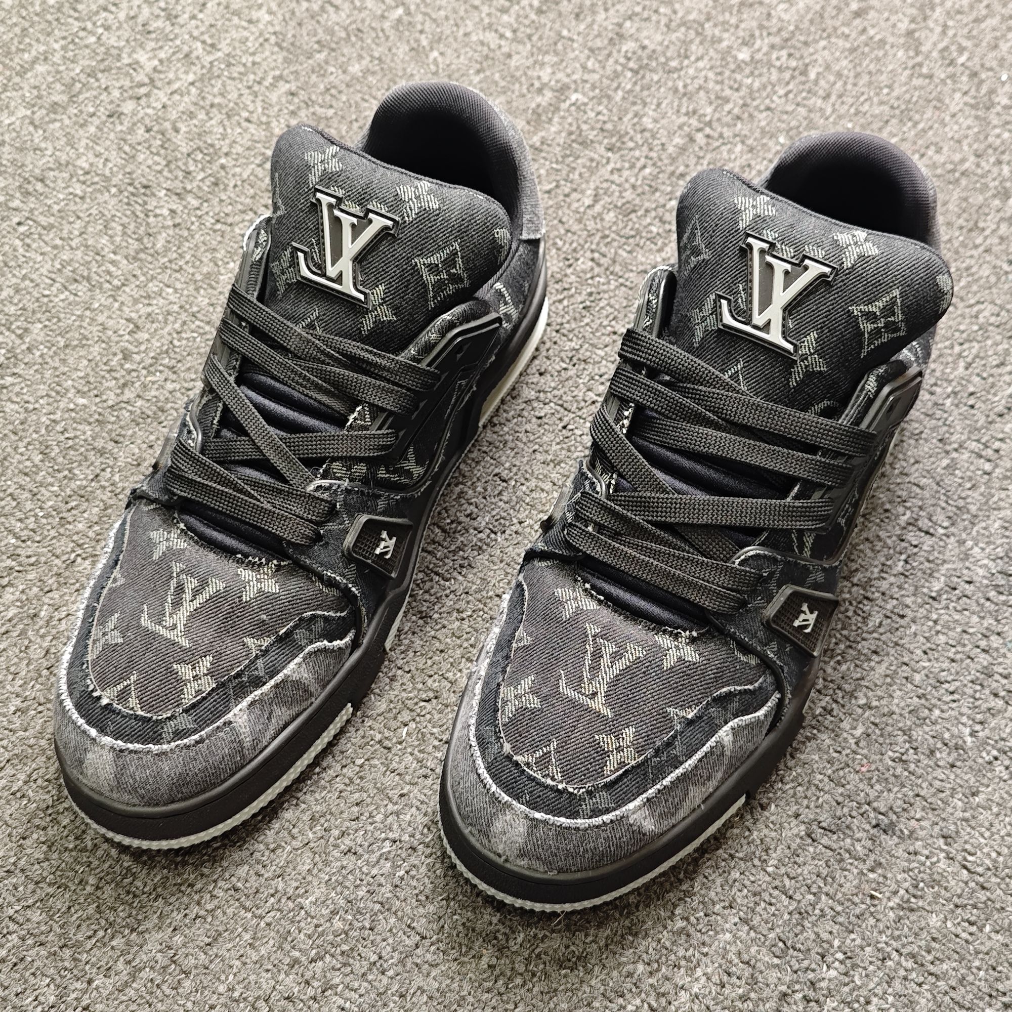 99新 LouisVuitton/路易威登 破坏黑牛仔trainer时尚经典板鞋