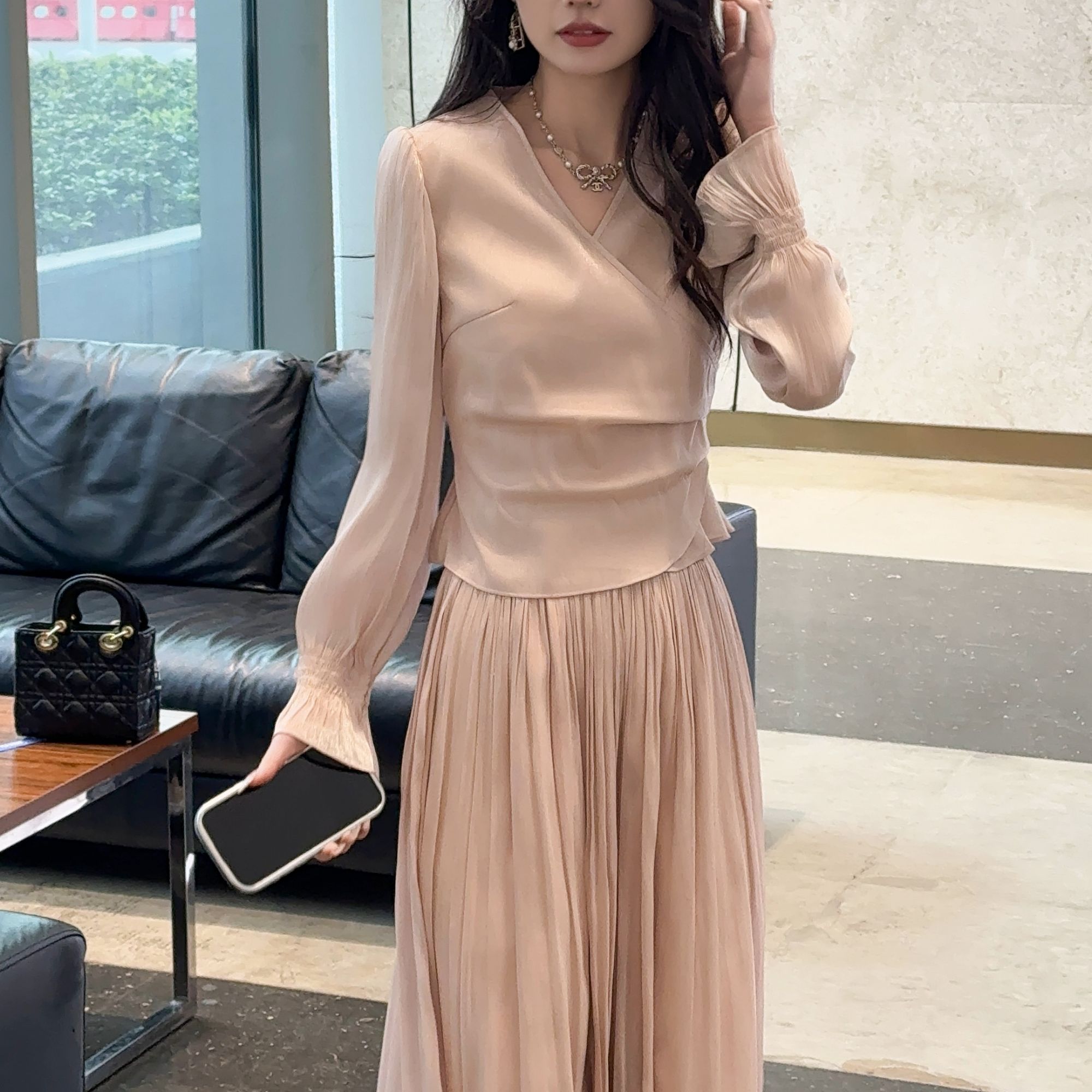 2025春季新款韩版百搭气质打底长袖丝绒衬衫女上衣女