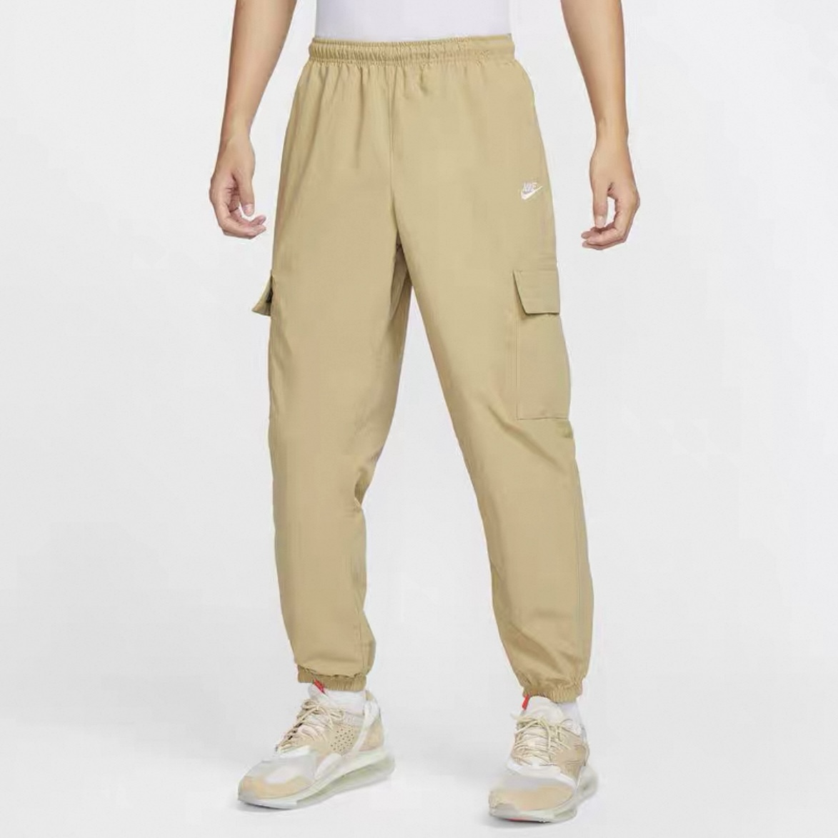 【官方授权】NIKE/耐克男款运动休闲工装卡其梭织长裤HJ1991297