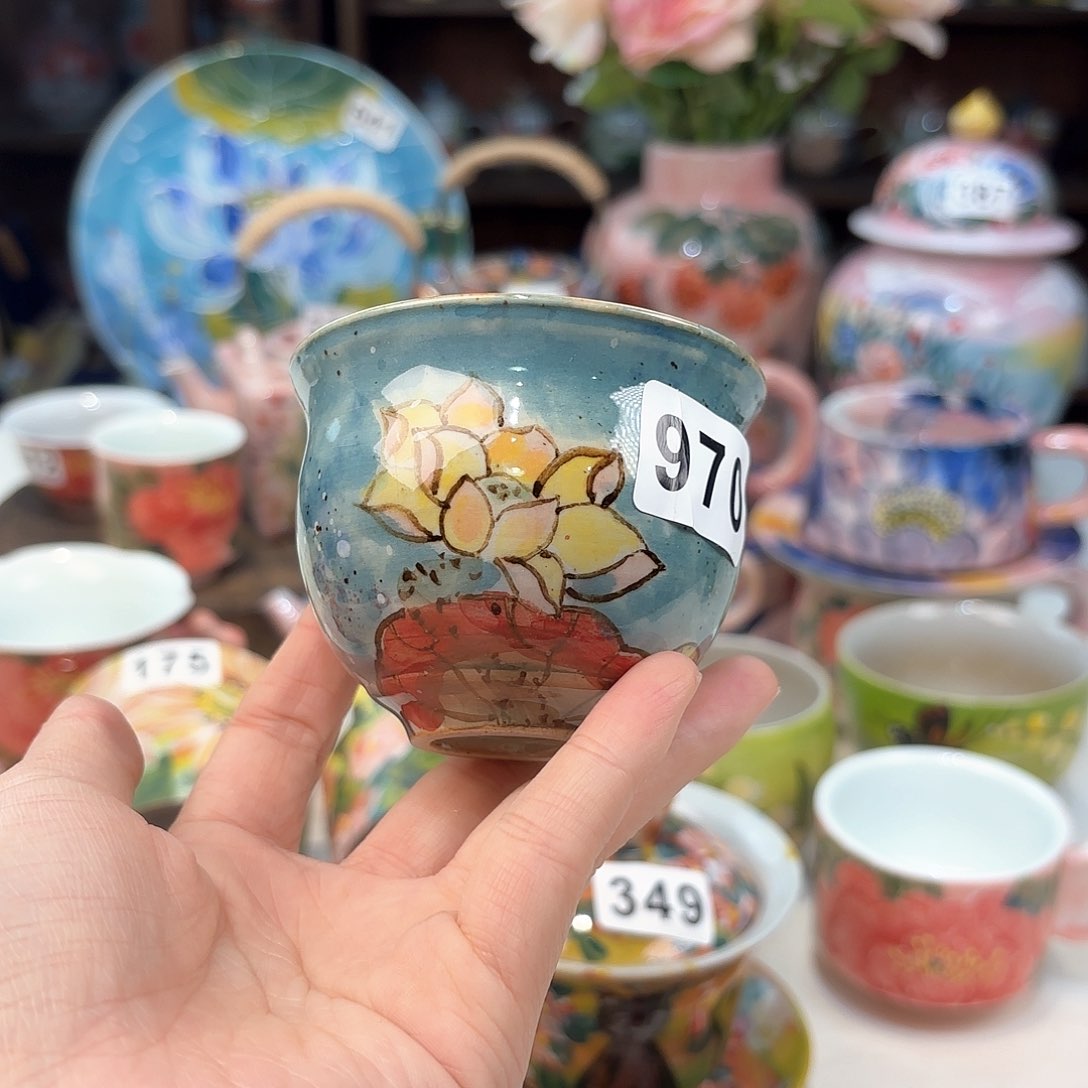 瓷片兔兔的小可爱太