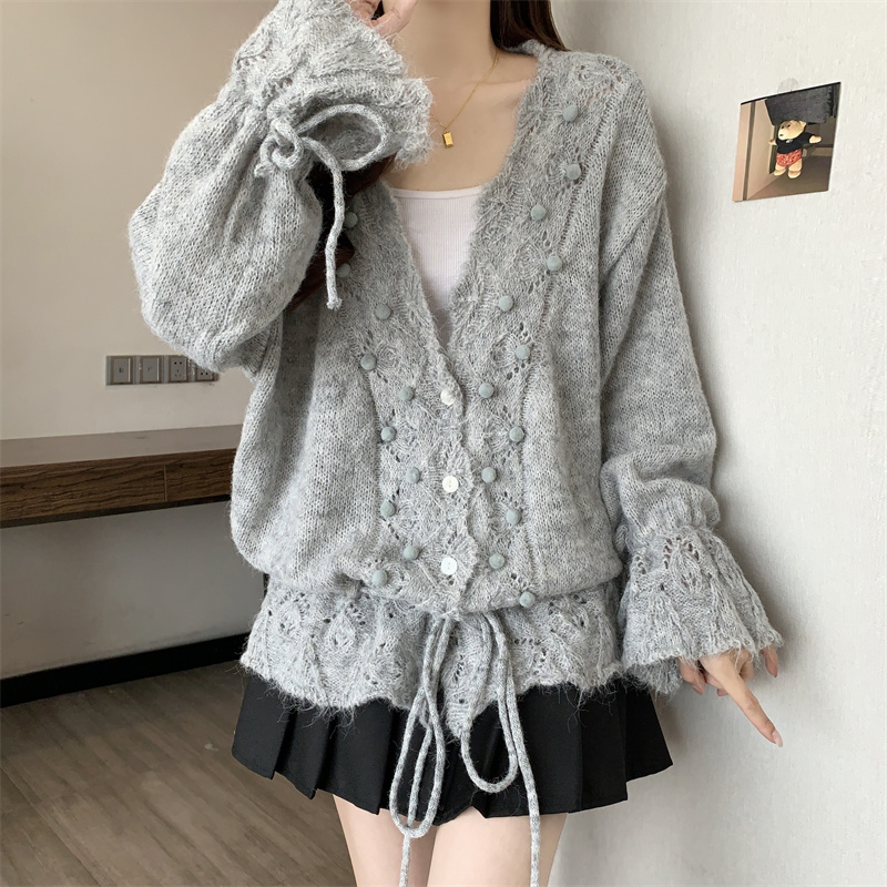 V领设计感宽松型针织开衫薄款长袖百搭外搭镂空秋季2025新款网红